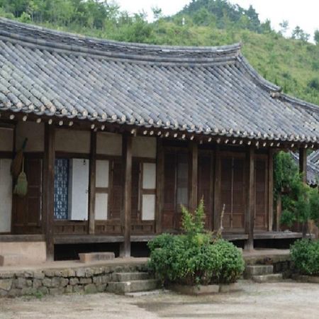 Jeongjaejongtaek Hanok Guesthouse Andong Eksteriør bilde