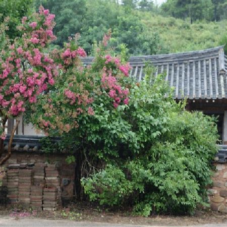 Jeongjaejongtaek Hanok Guesthouse Andong Eksteriør bilde